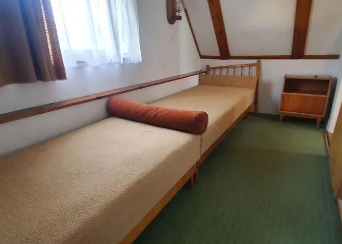 - Balaton 38183 Cserszegtomaj